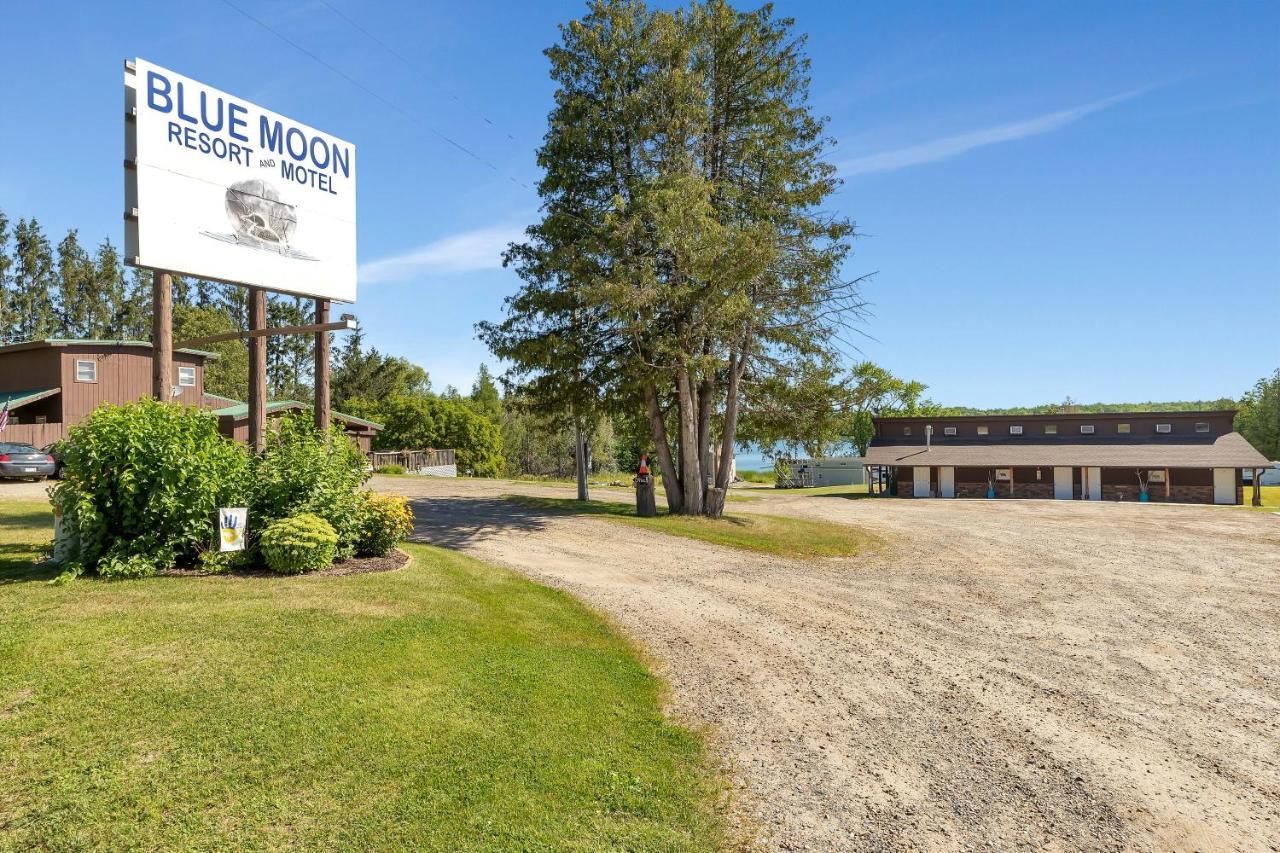 Blue Moon Resort & Motel Hill City 外观 照片